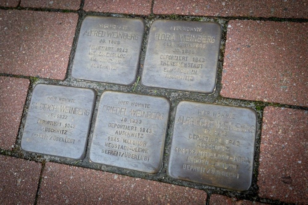 Tren vagonlarından gaz odalarına: Auschwitz’den sağ çıkanlar 80 yıl geriye gitti - 6