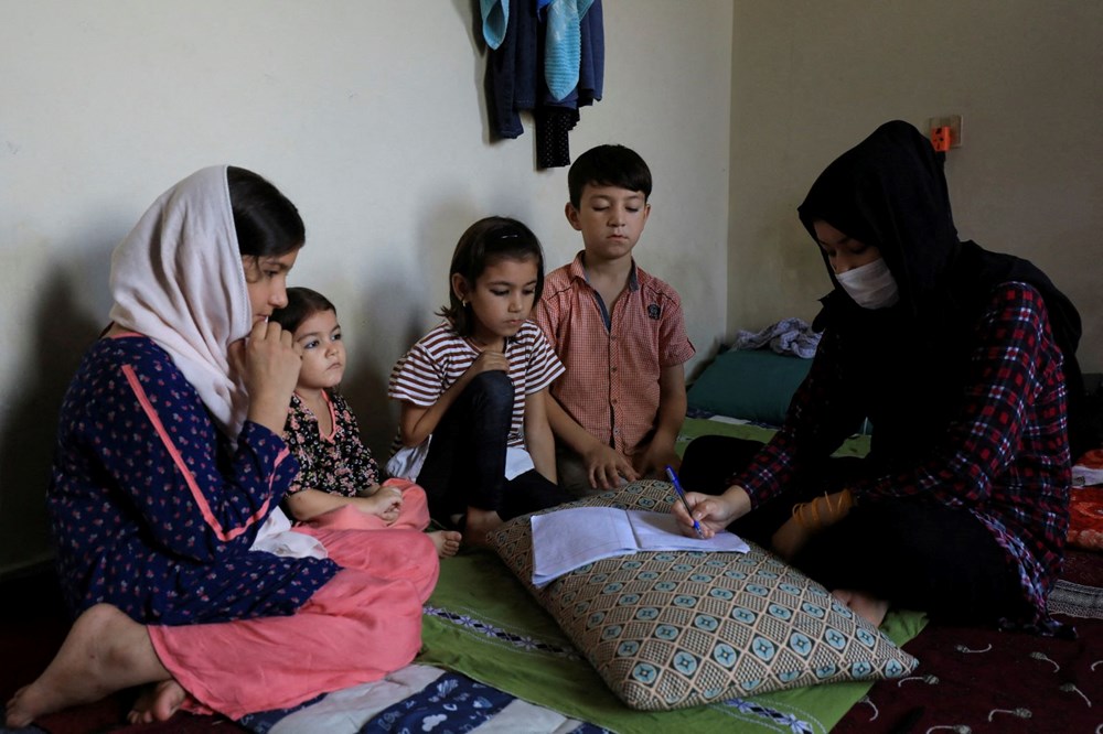 Taliban ile 2 yıl: Afganistan'da kadınlar hayatın her alanından dışlandı - 4