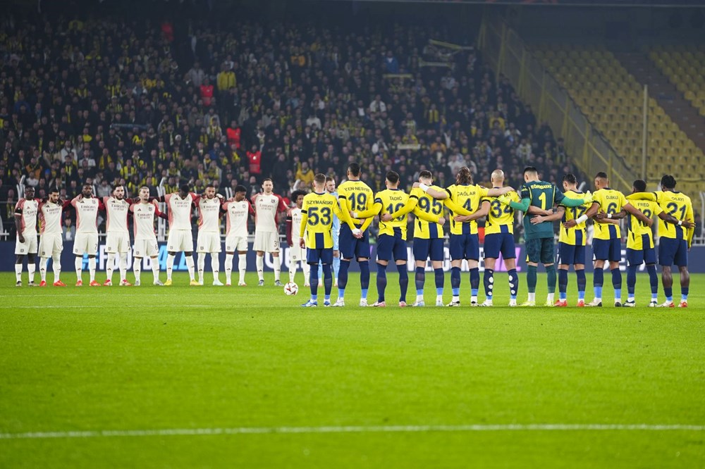Kadıköy'de gol sesi çıkmadı: Fenerbahçe ve Lyon puanları paylaştı - 3