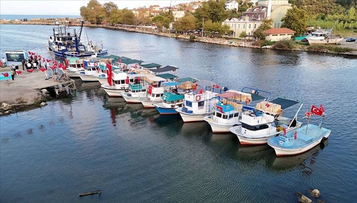 Küçük ölçekli balıkçılara sağlanacak destekler belli oldu Küçük ölçekli balıkçılara sağlanacak destekler belli oldu