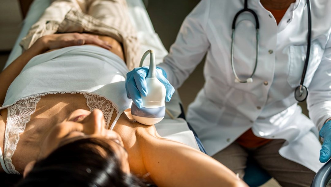 Annesi meme kanserinden öldü, 5 gün sonra aynı hastalığa yakalandı: Bu belirtiyle doktora gitti