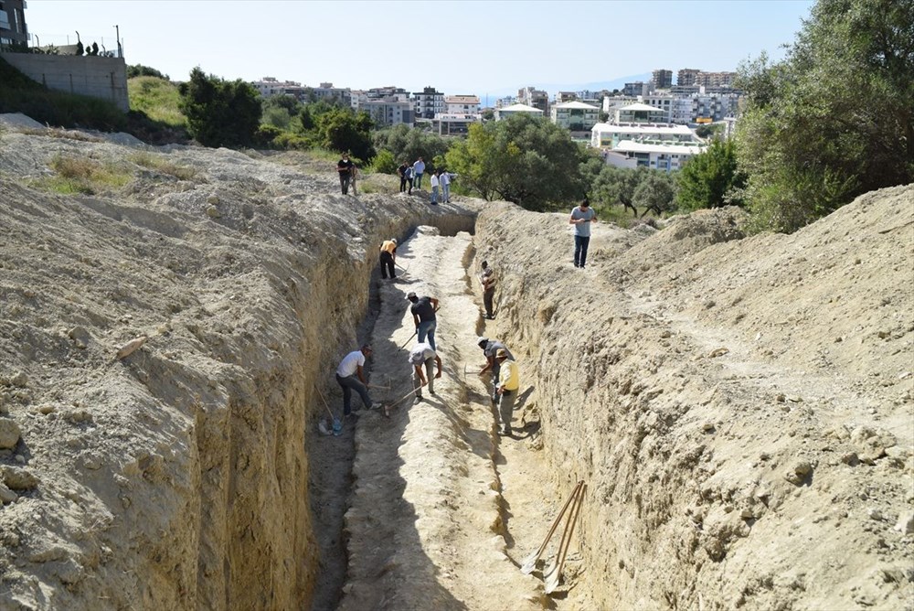 Kuşadası'nda inşaat alanındaki sondajda Milattan Önce 1'inci yüzyıla ait su kemeri bulundu - 4