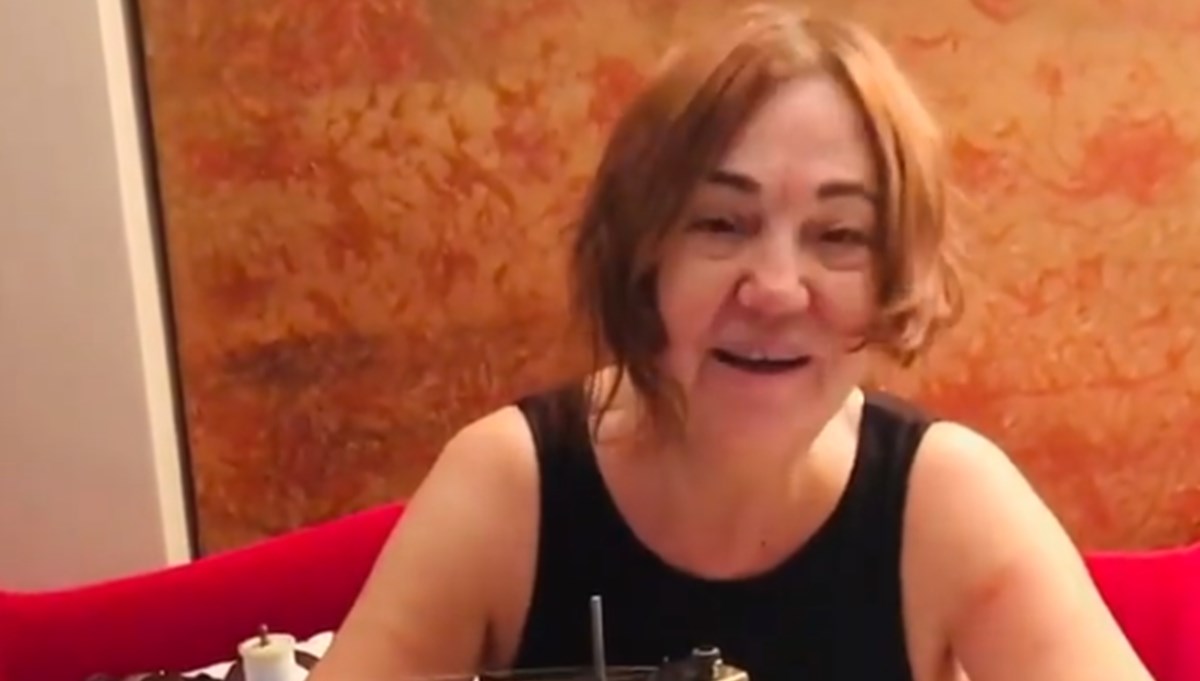 Nazan Öncel bayram elbisesi dikiyor