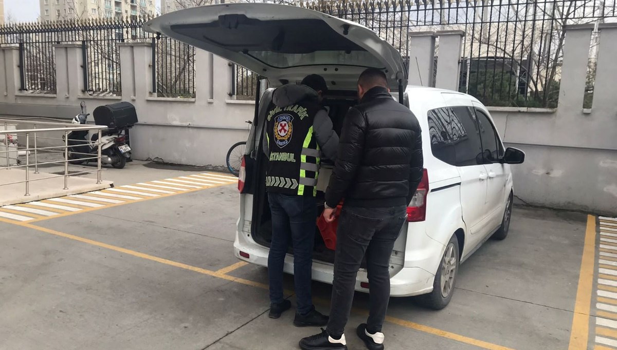 Trafikte makas atarak seyreden sürücüye ceza yağdı Trafikte makas atarak seyreden sürücüye ceza yağdı