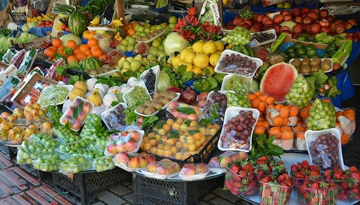 Pazarda meyve bulmak zorlaştı