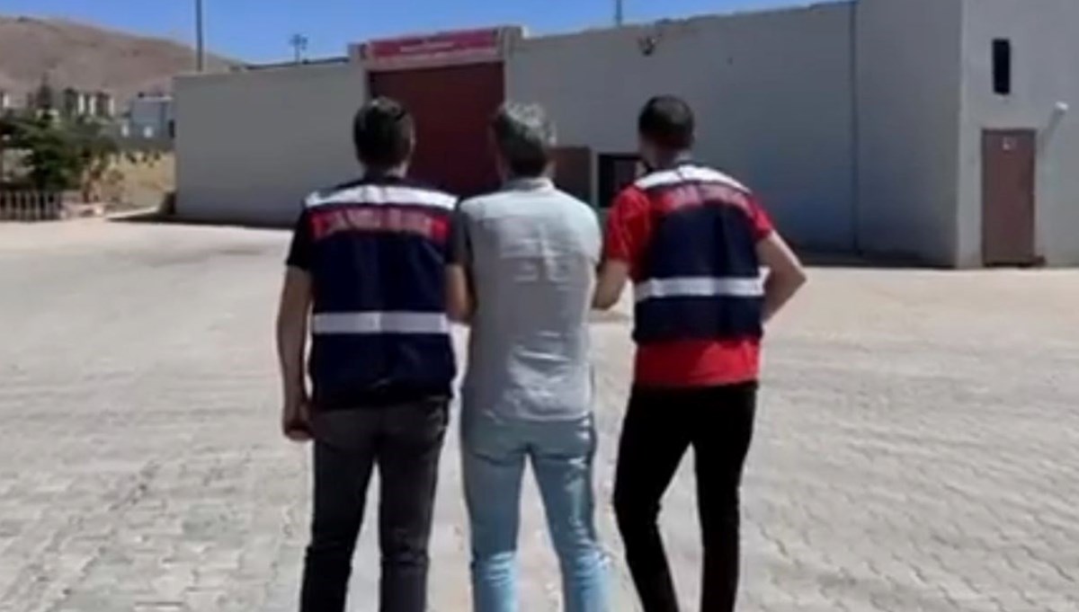 26 ilde FETÖ operasyonu: 77 gözaltı 26 ilde FETÖ operasyonu: 77 gözaltı