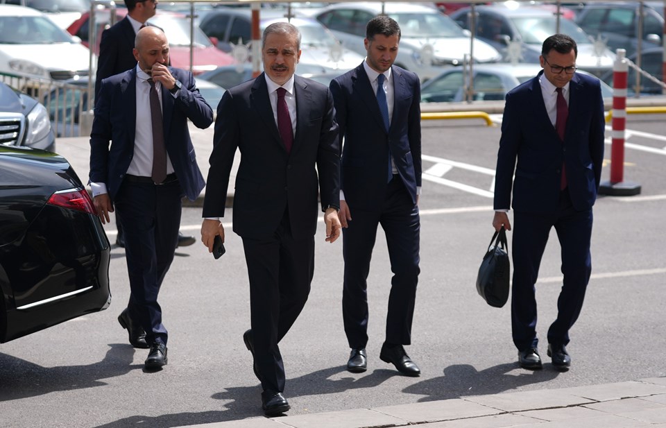 Çelik: PKK'nın feshi yeni aşama olacak - 1