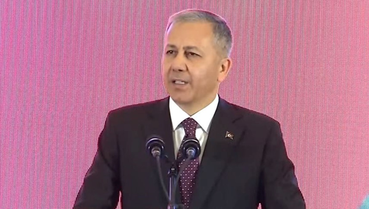 İçişleri Bakanı Ali Yerlikaya: Ankara’daki saldırıyı gerçekleştirenlerin paramotorla gelmeleri güçlü ihtimal İçişleri Bakanı Ali Yerlikaya: Ankara’daki saldırıyı gerçekleştirenlerin paramotorla gelmeleri güçlü ihtimal
