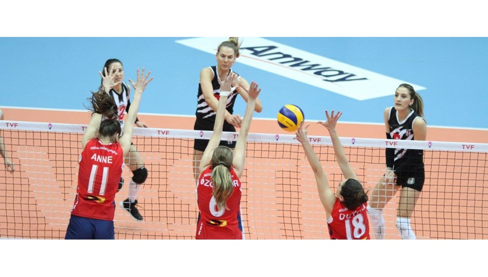 Lise öğrencileri de artık voleybol hakemi olabilecek