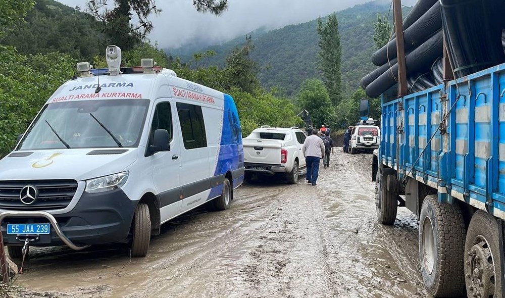 Amasya'yı sel vurdu: İki kişi kayıp - 6