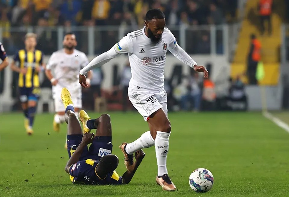Beşiktaş'ın eski yıldızı, Süper Lig'e geri dönüyor! - 1