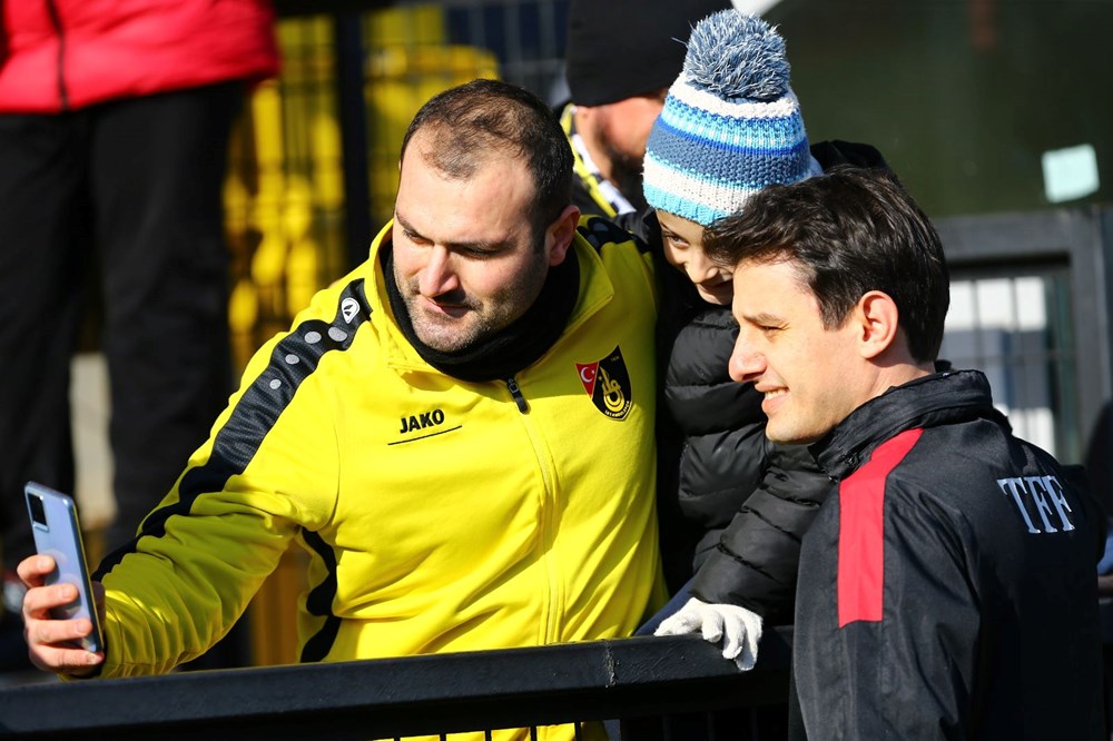 Hakem Halil Umut Meler sahalara geri döndü - 6