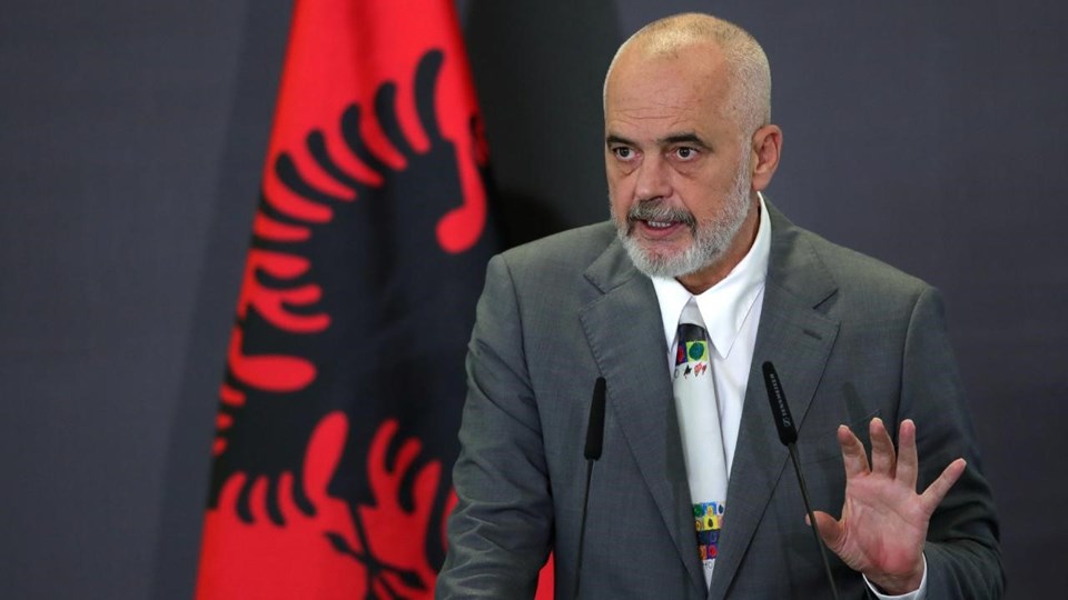 Arnavutluk, İran ile diplomatik ilişkilerini kesti - 1