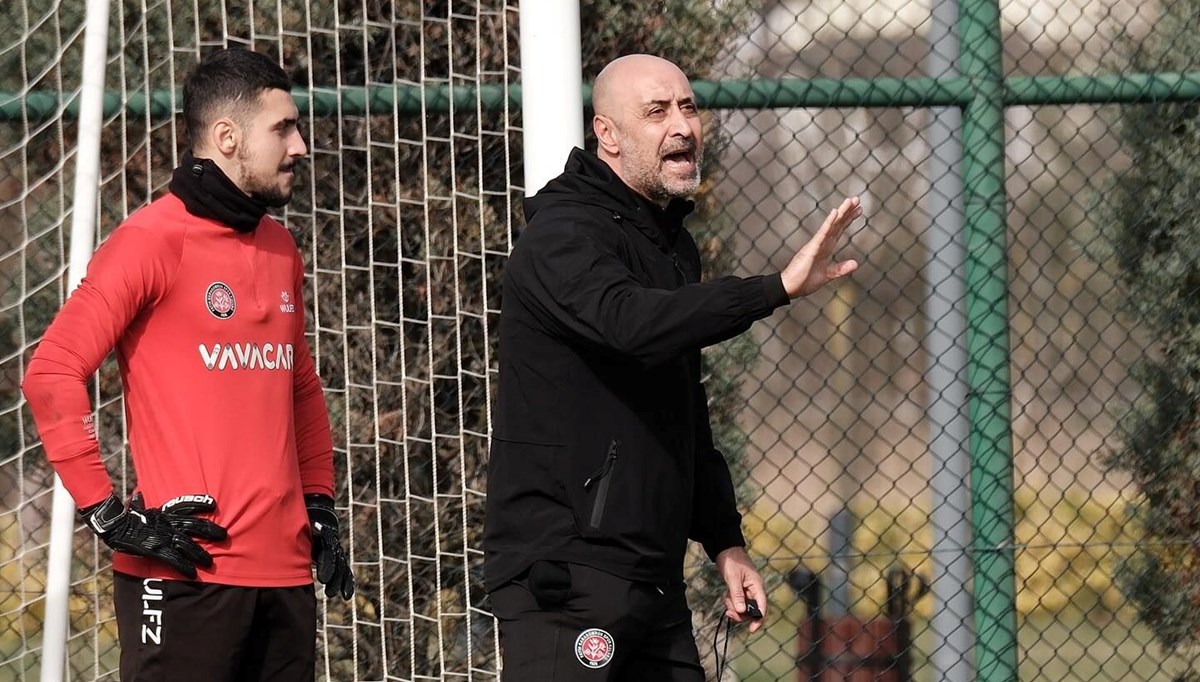 Tolunay Kafkas, Fatih Karagümrük'ün başında ilk antrenmana çıktı