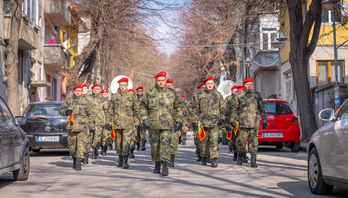 Bulgaristan ordusunda yüzde 20 personel açığı