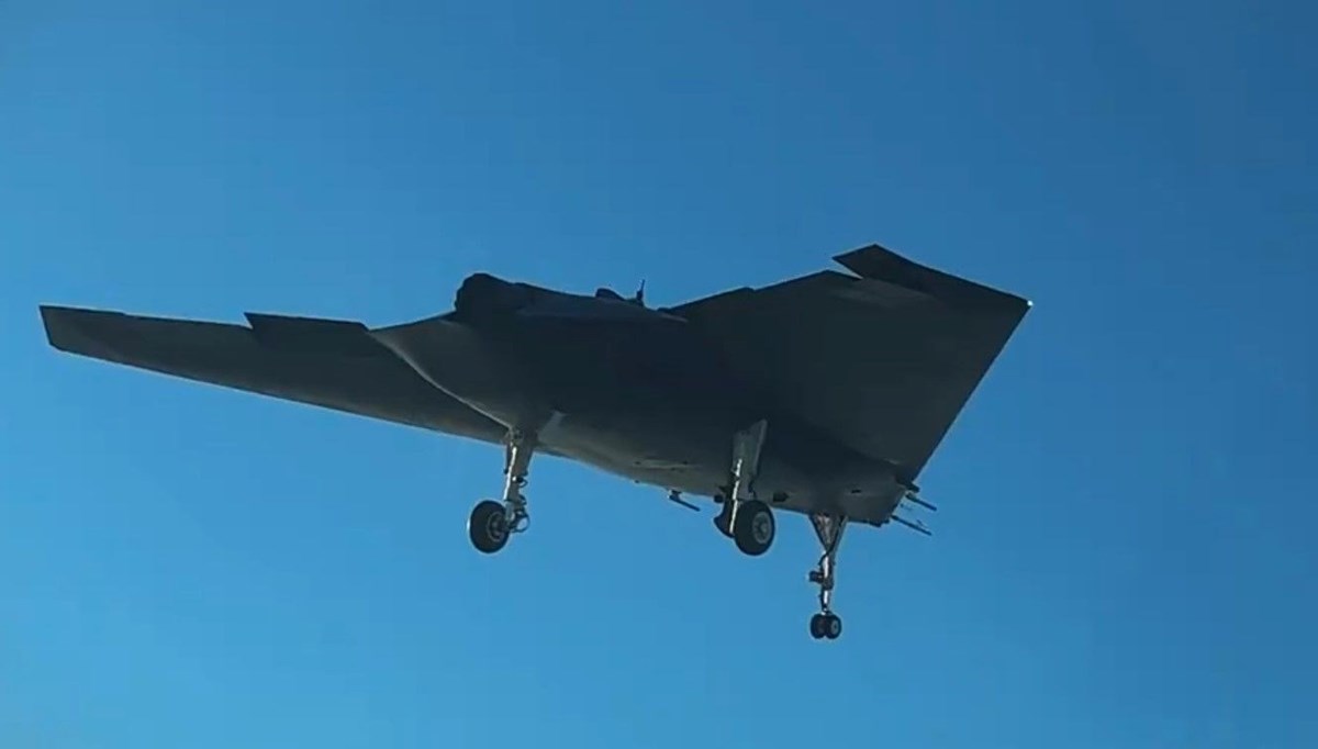ANKA-3 ilk uçuşunu yaptı ANKA-3 ilk uçuşunu yaptı