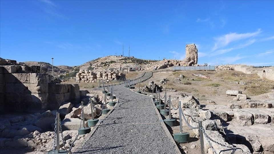 Urfa Kalesi kazıları bölge tarihine ışık tutuyor - 2