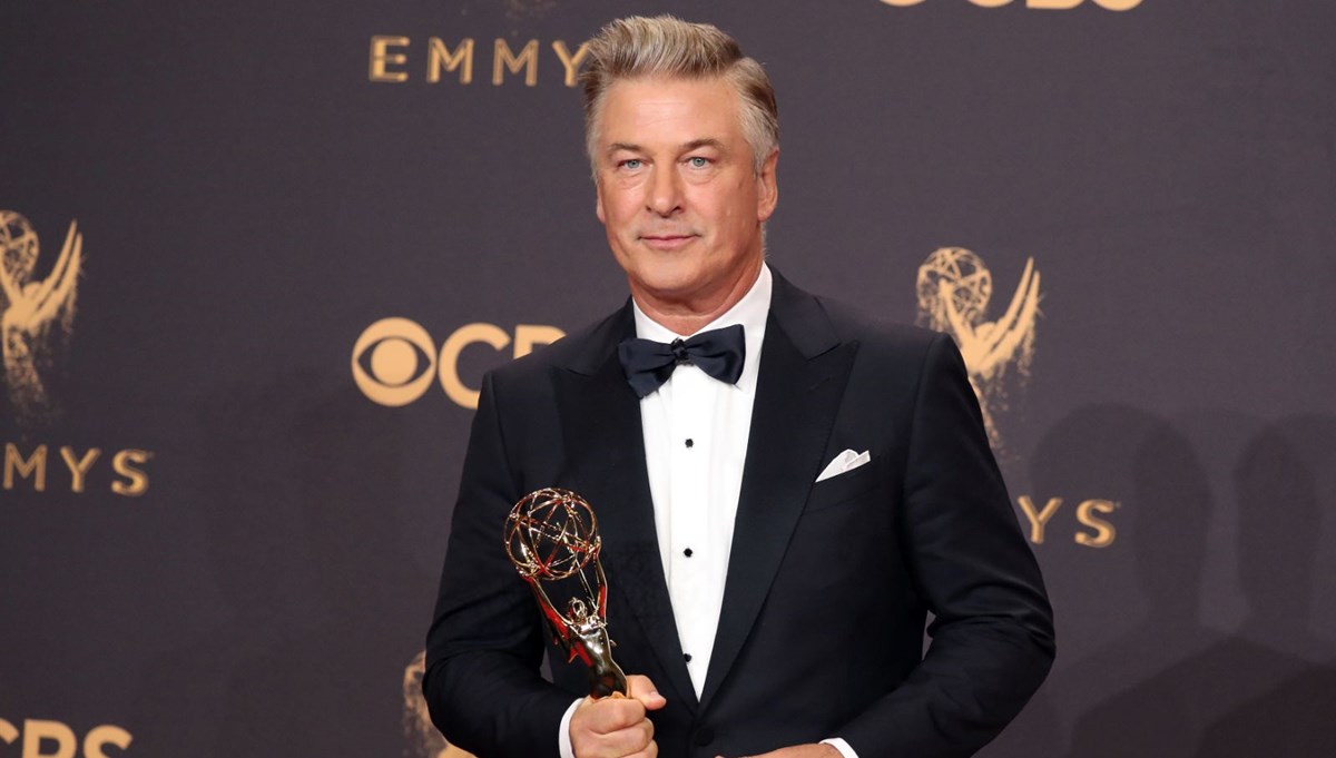 Alec Baldwin film çekiminde kurusıkı silahla kazara 2 kişiyi vurdu: 1 ölü, 1 yaralı