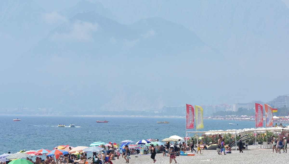 Antalya’da nem Beydağları’nı görünmez yaptı