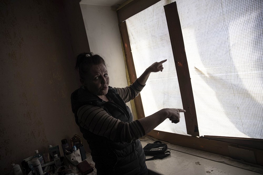 Ukrayna'daki savaşta üç ay sığınakta kalan İzyumlu aile yaşadıklarını anlattı: Oğlum patlamaları duymasın diye başını battaniye ile örttük - 16