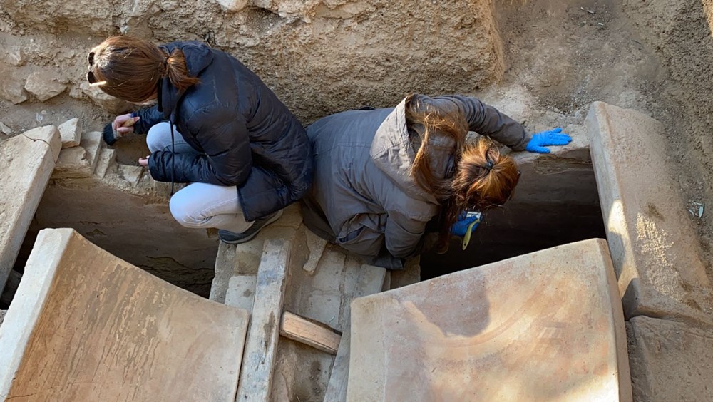 İznik'teki lahit mezarlarında 1500 yıllık mesaj bulundu - 6