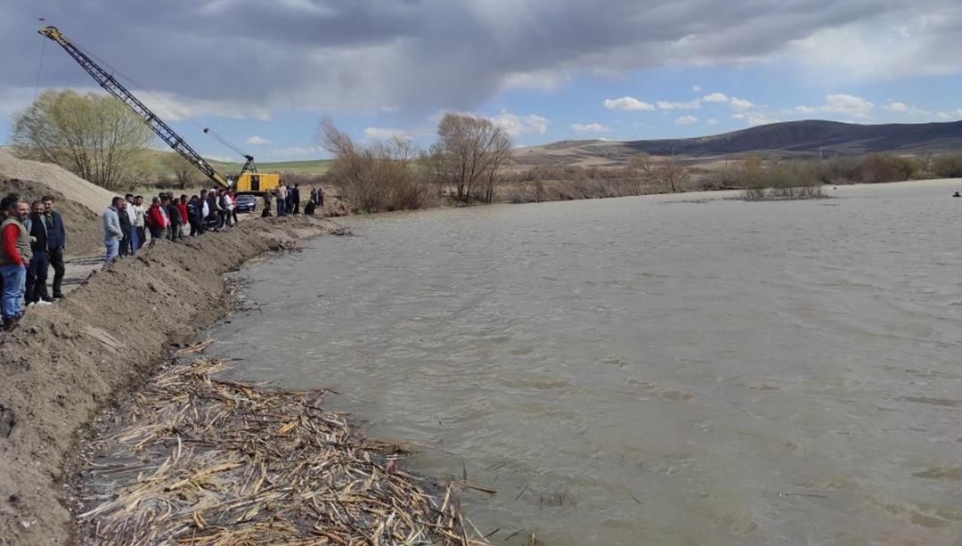 17 yaşındaki Mehmet, Kızılırmak'ta kayboldu