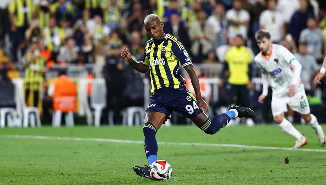 Süper Lig'in penaltı raporu: 8 haftada en çok Fenerbahçe attı