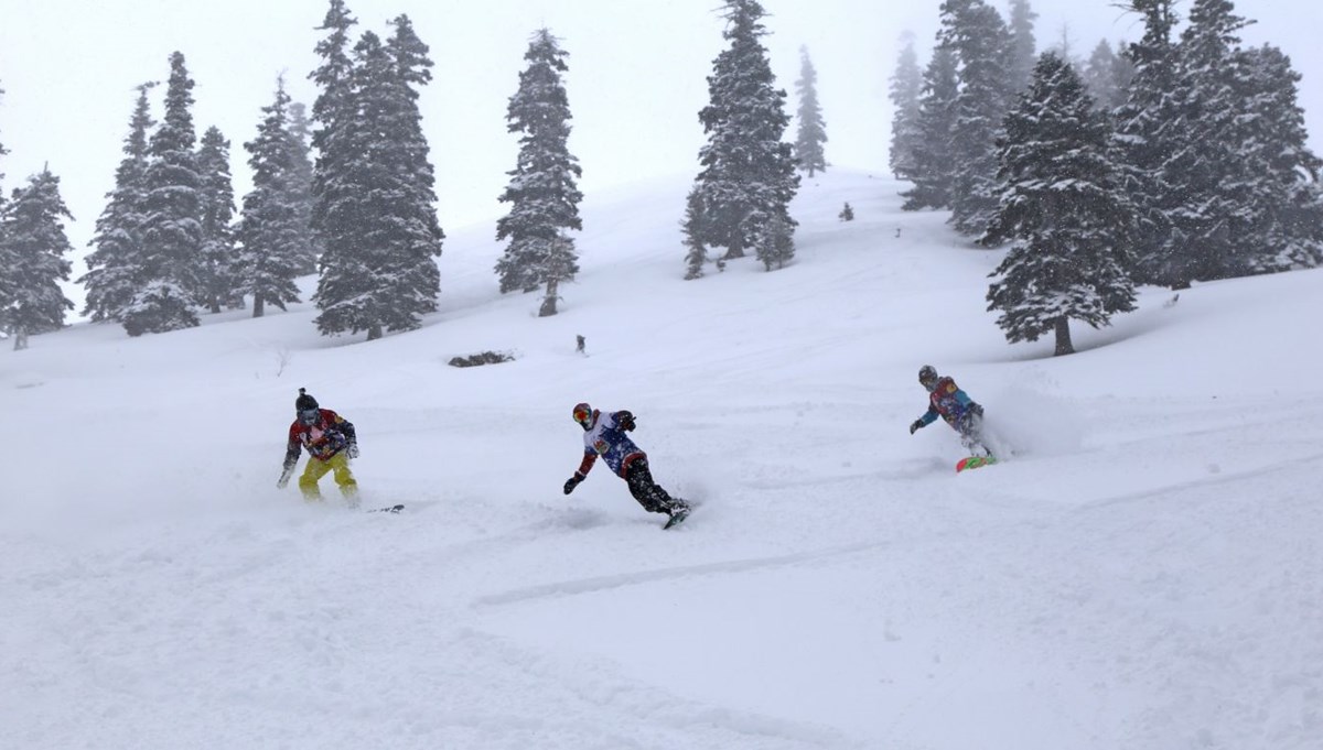 Snowboard tutkunlarının yeni gözdesi: Sahara Milli Parkı Snowboard tutkunlarının yeni gözdesi: Sahara Milli Parkı