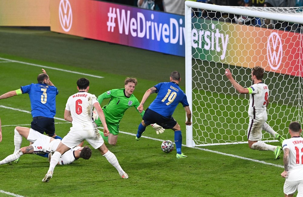 EURO 2020'de şampiyon İtalya - 7