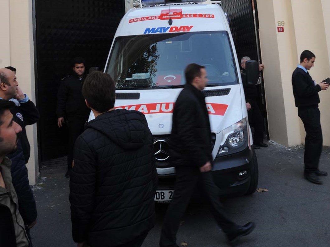 Galatasaray Universitesi Nde Is Kazasi 1 Olu Ntv