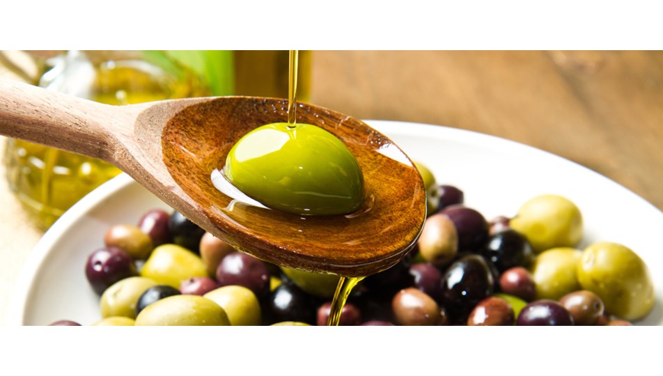 Canan Karatay'dan pilotlara: Zeytin yiyin