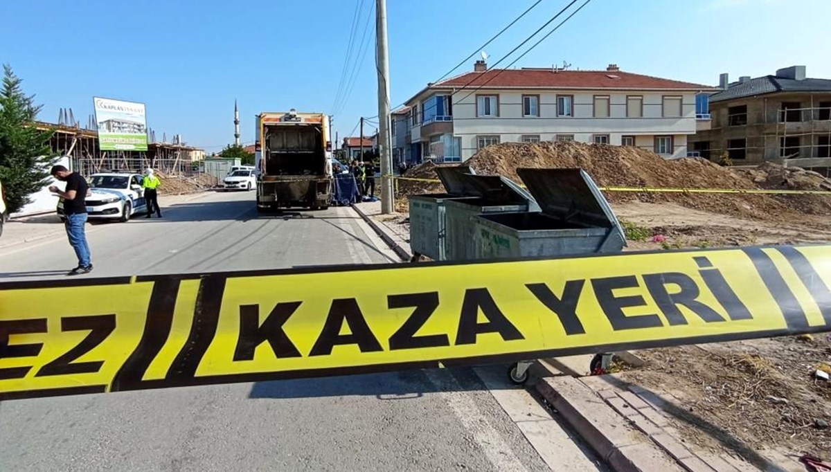 Çöp kamyonunun çarptığı bisikletli çocuk hayatını kaybetti Çöp kamyonunun çarptığı bisikletli çocuk hayatını kaybetti