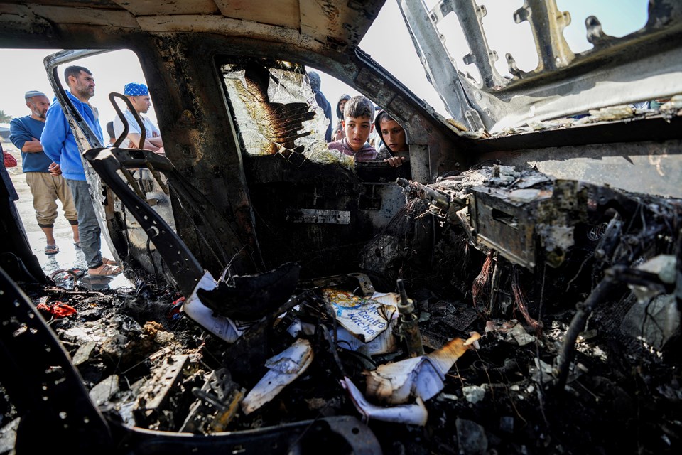 İsrail'in Gazze'de yardım çalışanlarını öldürmesine Batı'dan tepki büyüyor - 1