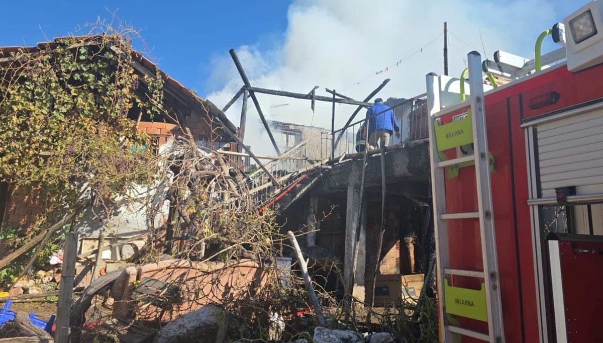 Muğla'da müstakil ev yandı