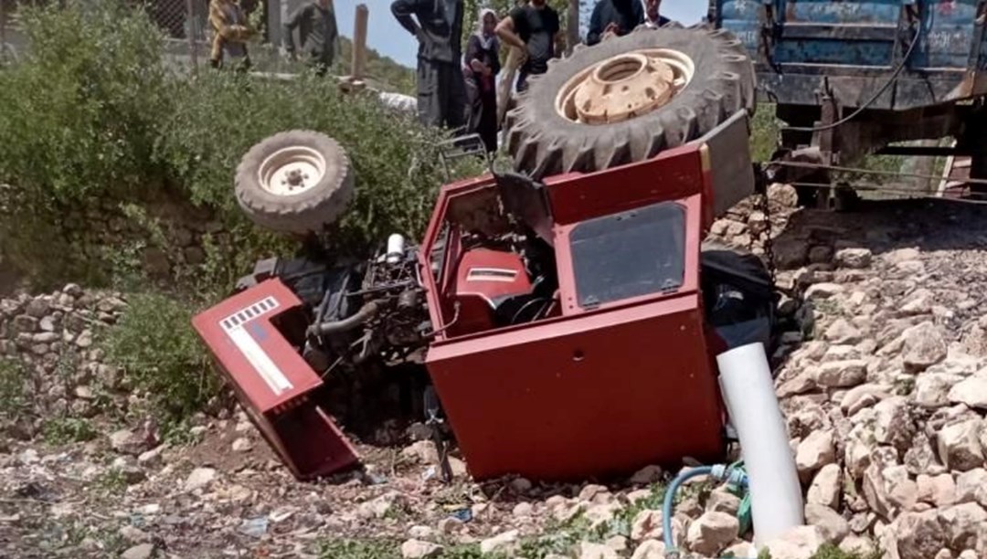 Siirt'te kontrolden çıkan traktör devrildi