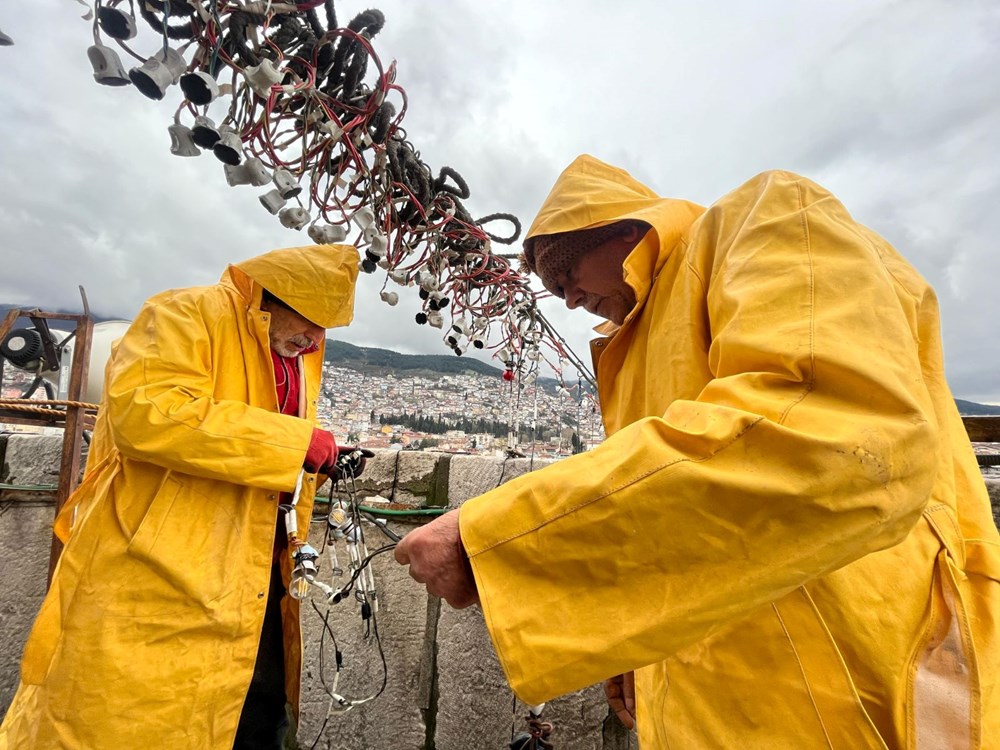 70 Metredeki Işık Sanatı: Sultanahmet'in İlk Mahyası ve Osmanlı'da Ramazan Coşkusu 76 XvMuJNYbb0y4twTA2p7GdA