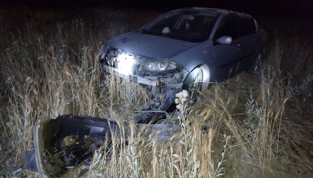 Burdur’da otomobil tarlaya uçtu Burdur’da otomobil tarlaya uçtu