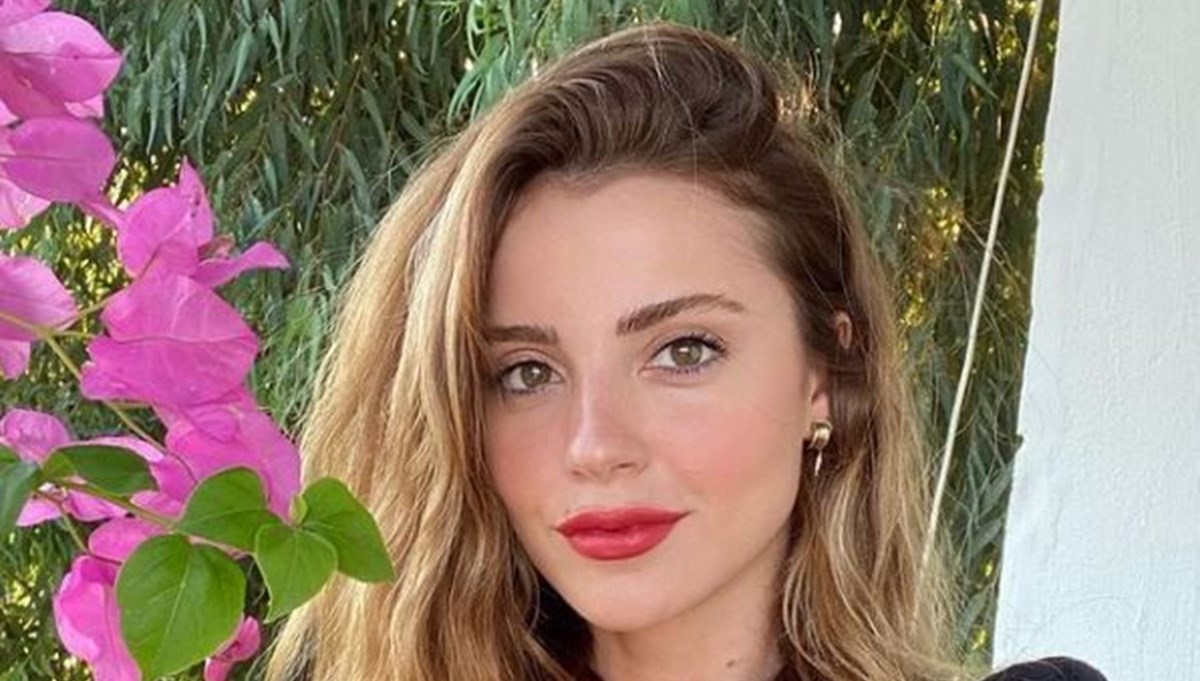 Ezgi Eyüboğlu'ndan estetiğim yok açıklaması