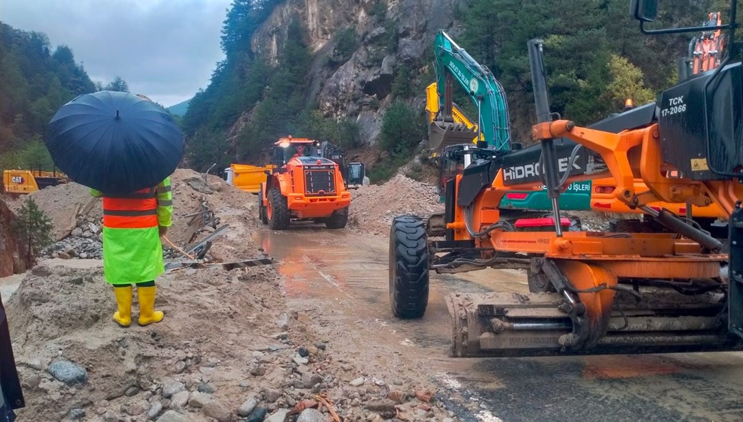 Rize-Erzurum kara yolu ulaşıma açıldı