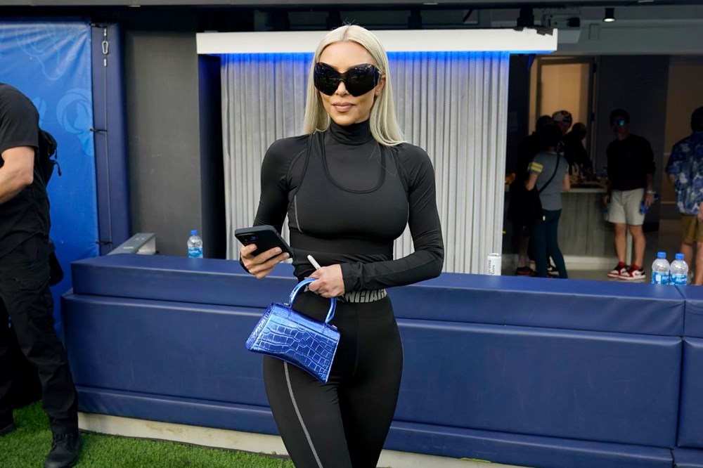 Kim Kardashian'ın özel jette korku dolu anları - 3