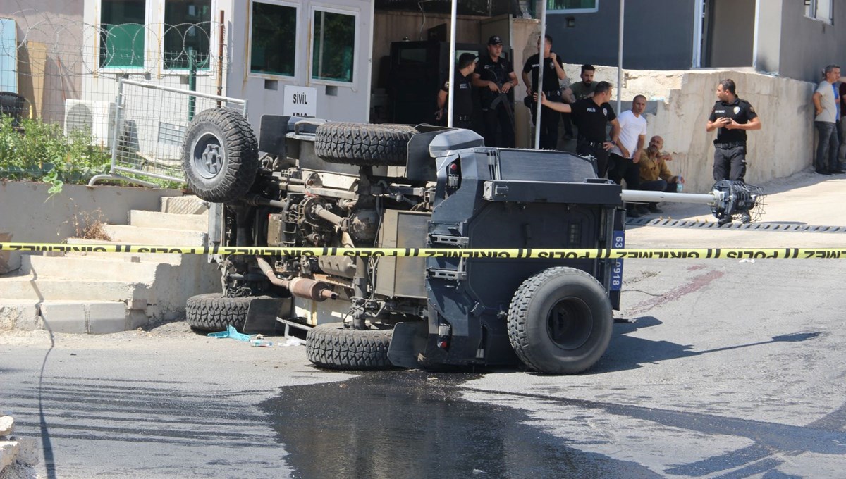 Şanlıurfa'da polis aracı devrildi: 1 şehit