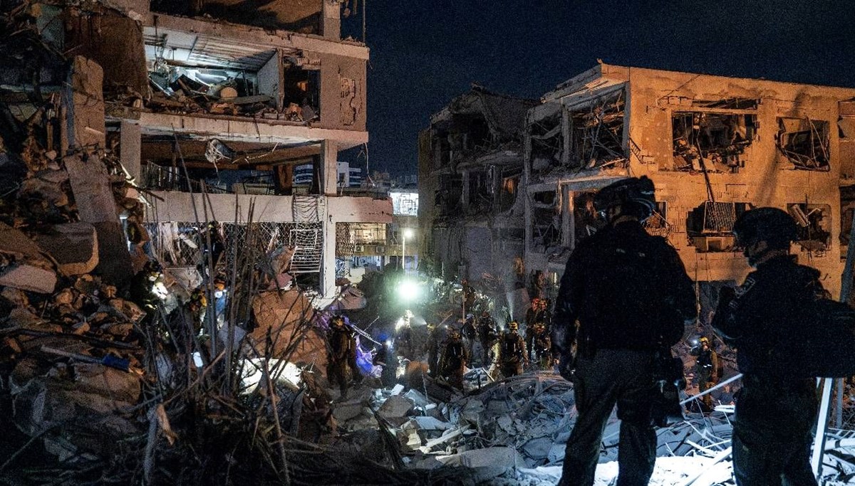 İran'ın vurduğu 22 bina yıkılacak