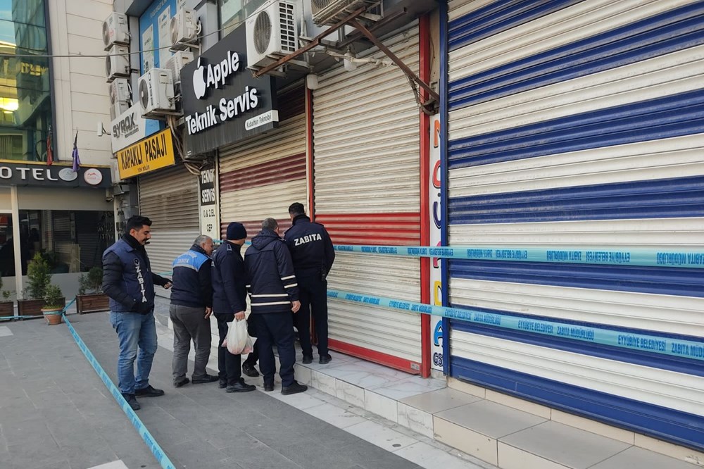 50 yıllık pasaj mühürlendi: Yıkılma tehlikesi var - 11