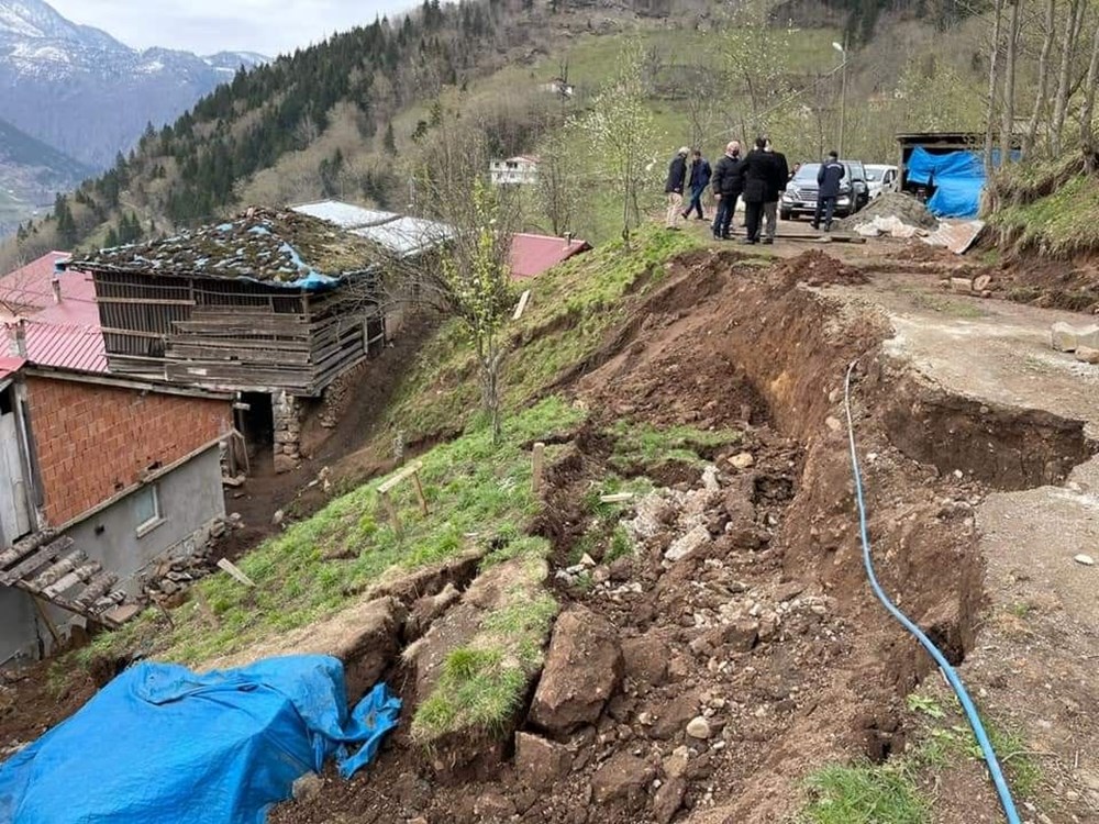 Trabzon'da heyelan tehlikesi: 5 ev boşaltıldı - 3