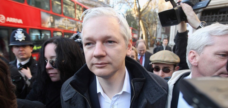 Assange'ın, İngiltere'nin ABD'ye iade kararını temyiz etmek için 14 günü bulunuyor.