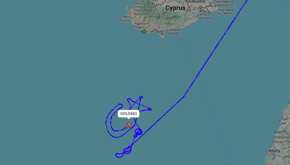 Türk İHA’sı Akdeniz’de ay-yıldız çizdi