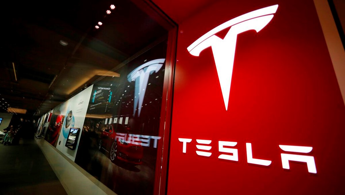 Tesla fabrikasında çıkan yangın üretimi durdurdu:Kundaklama şüphesi Tesla fabrikasında çıkan yangın üretimi durdurdu:Kundaklama şüphesi