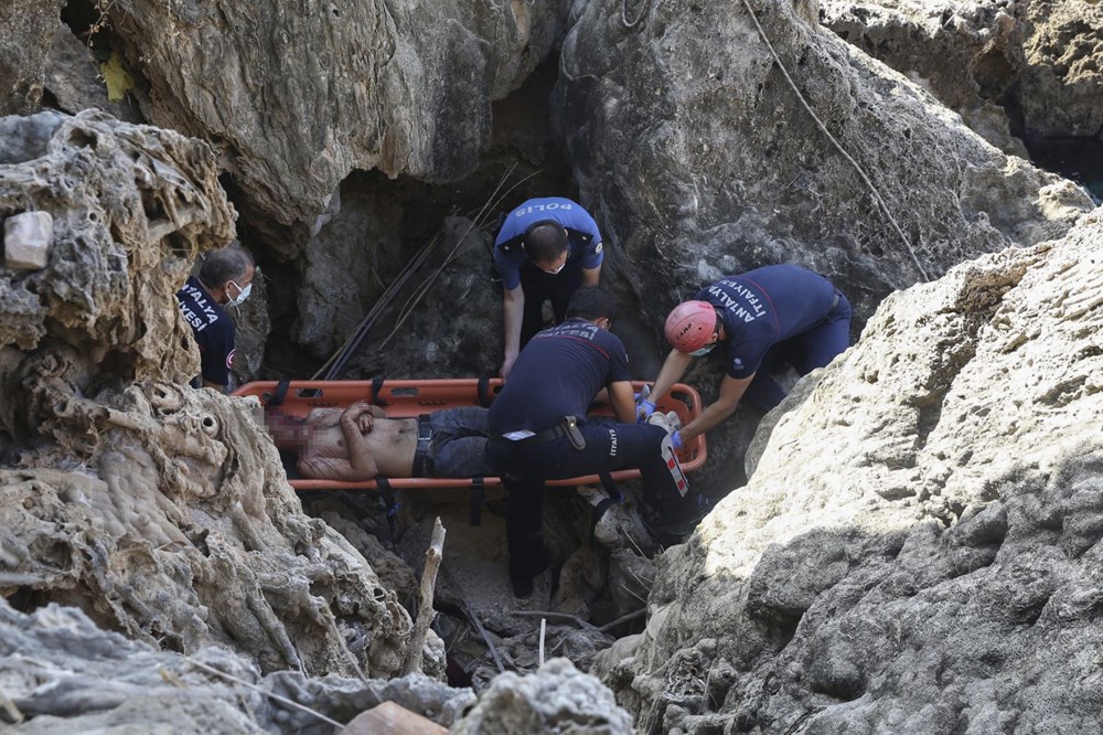 Antalya'da falezlerde can pazarı - 4