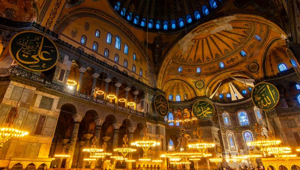 Camide 48 kişi zehirlendi: Valilikten inceleme