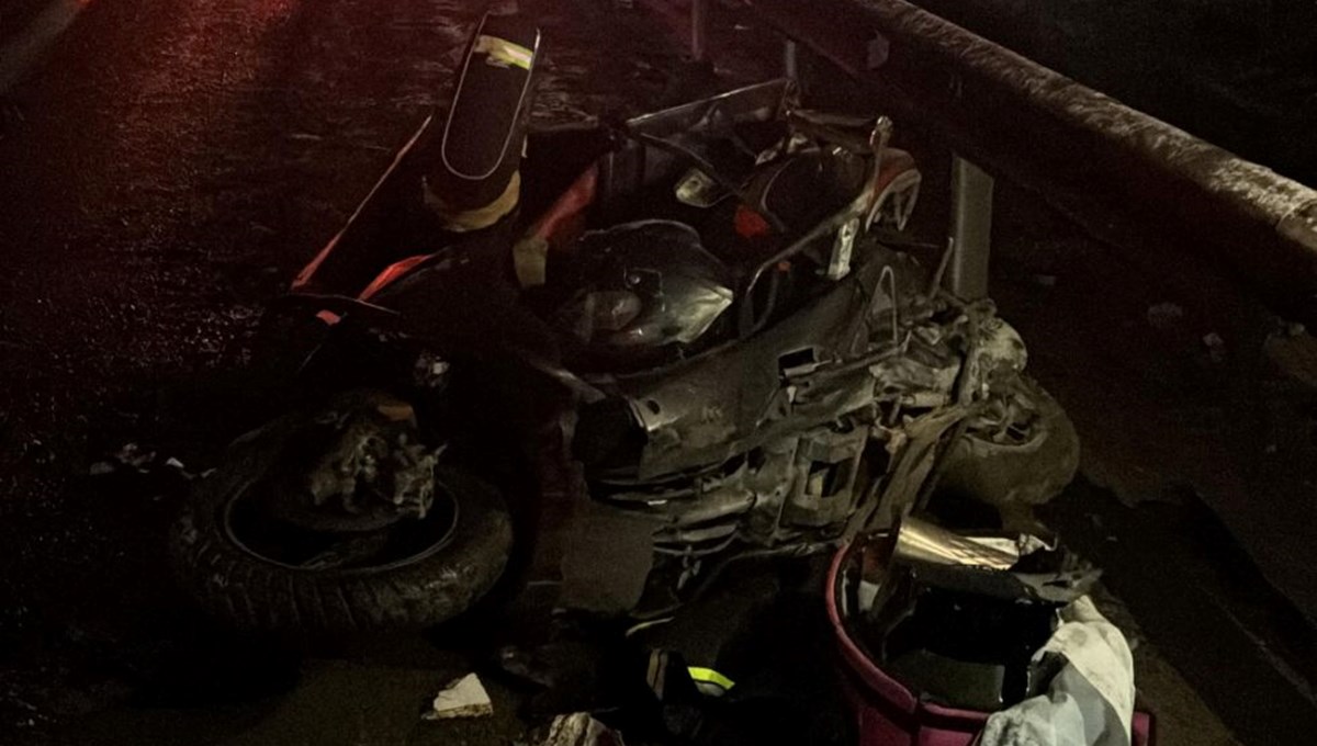 Belediye otobüsünün çarptığı motosikletli hayatını kaybetti Belediye otobüsünün çarptığı motosikletli hayatını kaybetti